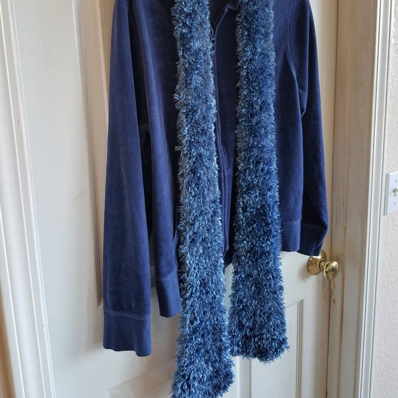 Plush Eyelash Scarf - Picture 12 of 12